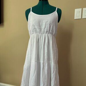 White cotton 3/4 length sundress/nap dress size US Small.